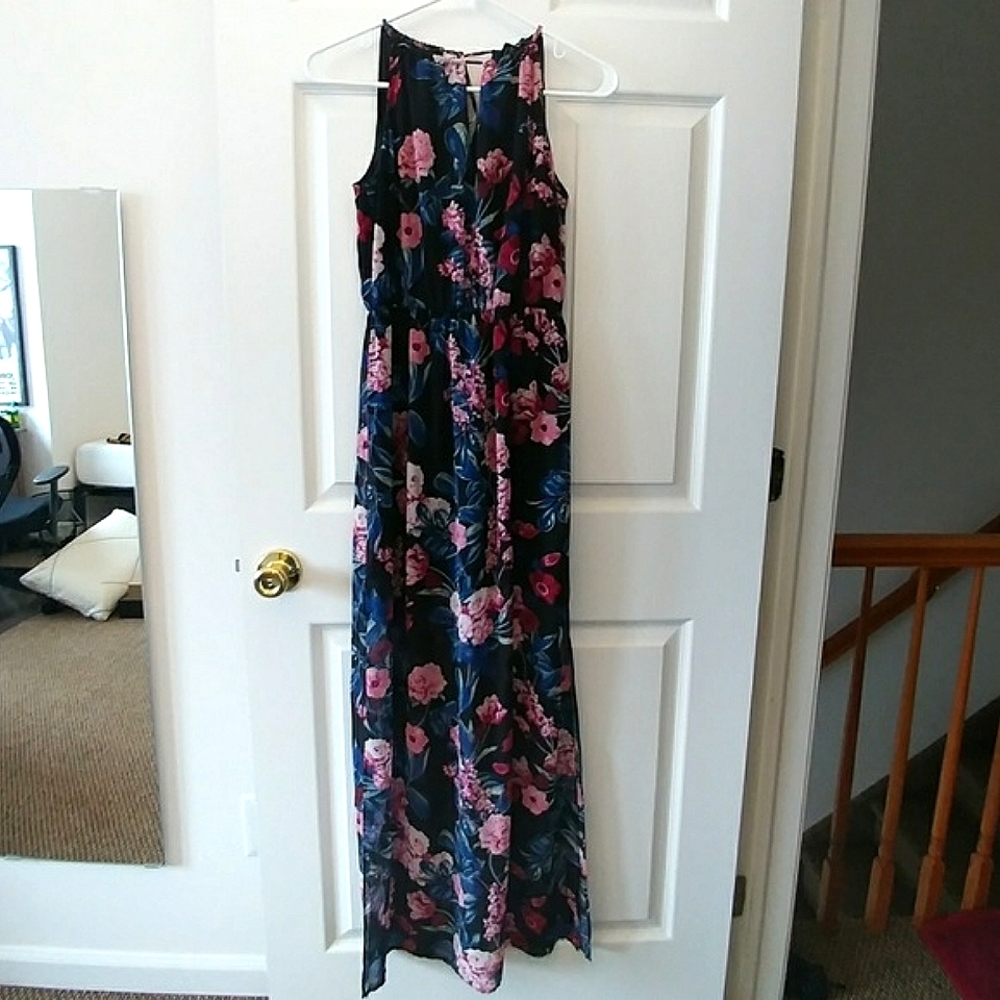 F21 Black floral maxi dress